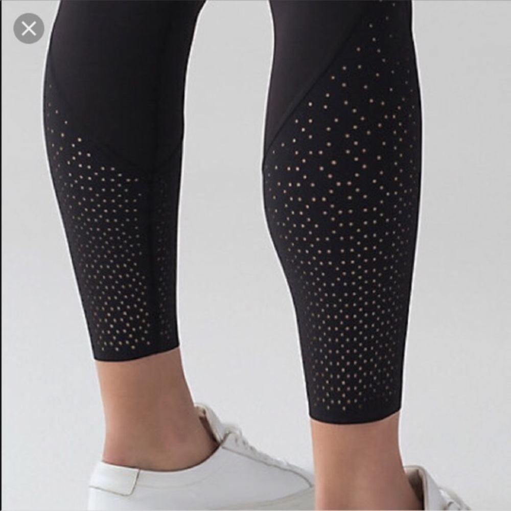❌SOLD❌ Lululemon High Rise Perforated Leggings 6